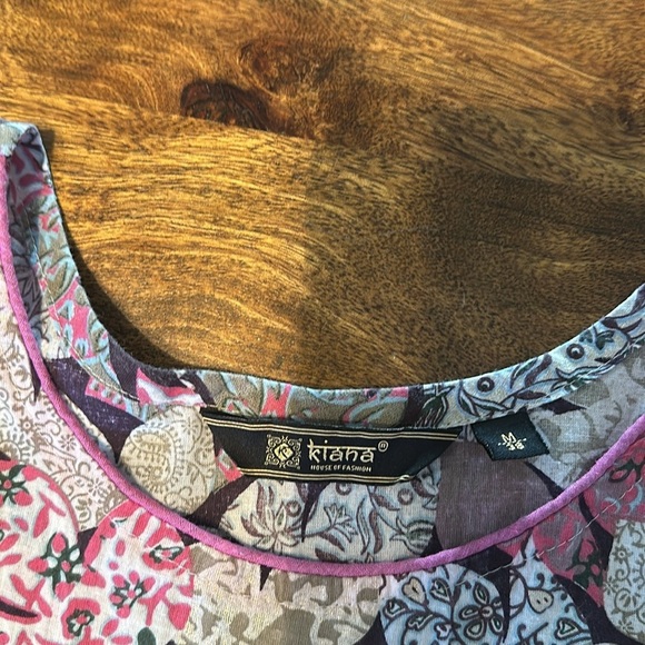 Kiana patterned dress size medium EUC - Picture 5 of 9